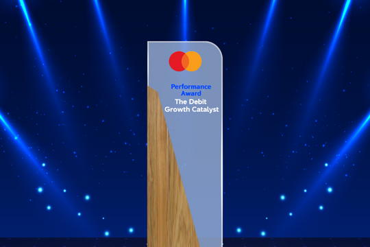 Ngân hàng Shinhan Việt Nam tiếp tục đón nhận giải thưởng Ngân hàng tăng trưởng ấn tượng doanh số giao dịch thẻ thanh toán năm 2024