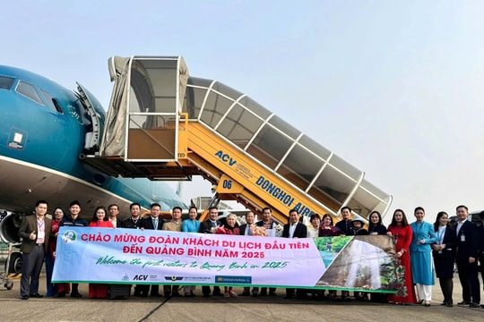 Quảng Bình đón các đoàn khách đầu tiên
