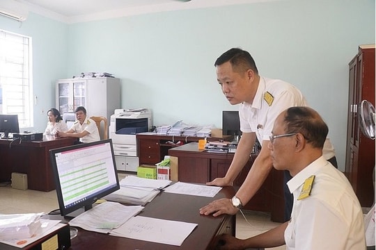 Thông tin “cơ quan thuế có quyền truy cập vào mọi tài khoản cá nhân” là không chính xác