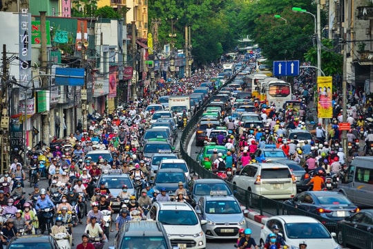 Hà Nội muốn giải quyết từ 8-10 điểm ùn tắc giao thông trong năm 2025