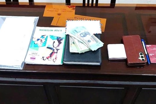 Bắt đối tượng cho vay lãi nặng, với lãi suất lên đến 85.000 đồng/triệu đồng/ngày