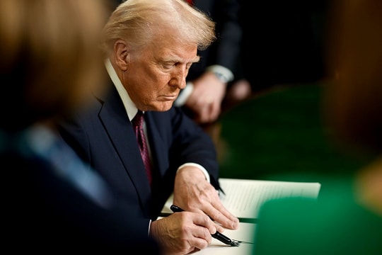 Ông Trump hoãn áp thuế Trung Quốc, thị trường hàng hoá tăng vọt