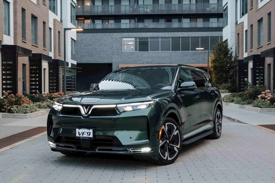 Vingroup: Doanh thu kỷ lục, lợi nhuận đạt 5.251 tỷ đồng, tăng 155,4% so với năm 2023