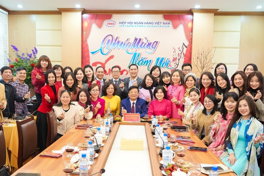 Hiệp hội Ngân hàng gặp mặt đầu xuân, quyết tâm đổi mới và hoàn thành nhiệm vụ năm 2025