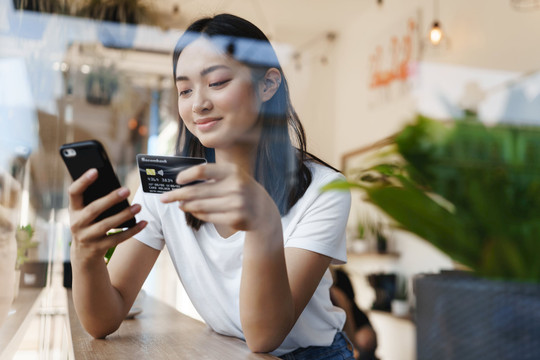 Sacombank ưu đãi ngày 8/3 dành tặng phái đẹp