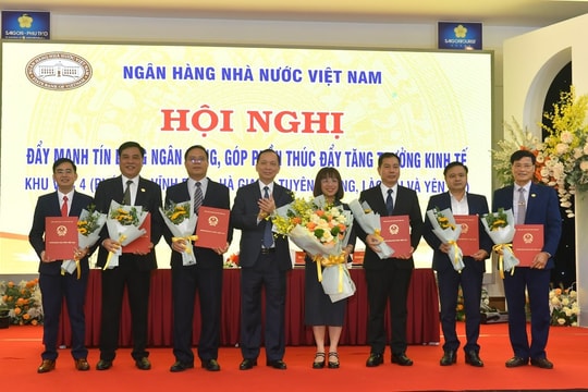 Công bố Quyết định thành lập và ra mắt Ngân hàng Nhà nước Khu vực 4