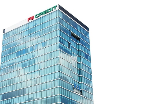 FE CREDIT: Lợi nhuận năm 2024 phục hồi mạnh mẽ sau 2 năm tái cấu trúc