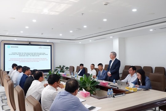 APM Terminals giúp nâng cao kỹ năng bơi lội giảm nguy cơ đuối nước học sinh huyện Cát Hải, thành phố Hải Phòng