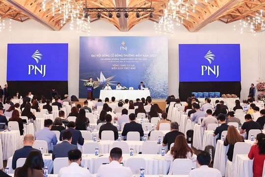 Đối mặt "cơn bão kép" lãnh đạo PNJ nói không tập trung lợi nhuận trước mắt, dành nguồn đầu tư dài hạn