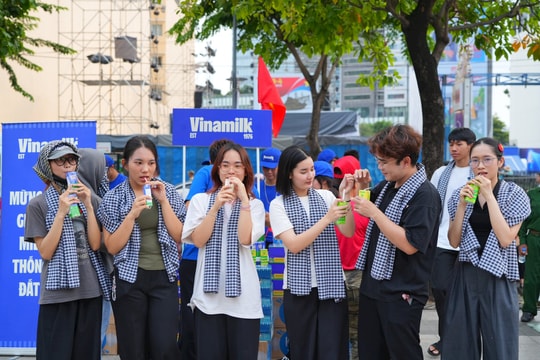 Hơn 150.000 sản phẩm Vinamilk tiếp sức các lực lượng, người dân tham gia Đại lễ 30/4