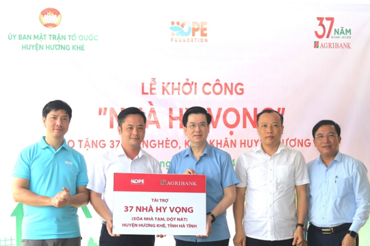Agribank trao tặng 37 căn "nhà hy vọng" tại Hà Tĩnh