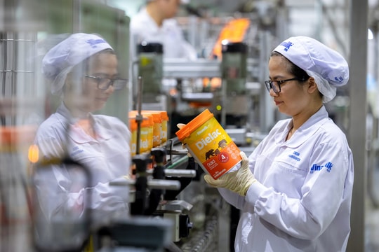 Thị trường nước ngoài lần đầu tiên đóng góp trên 20% doanh thu của Vinamilk