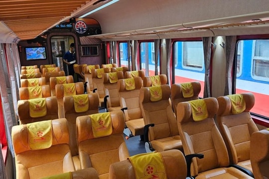 Lần đầu tiên vận hành toa tàu VIP trên tuyến đường sắt Hà Nội- Hải Phòng