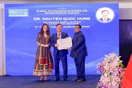 TS. Nguyễn Quốc Hùng được vinh danh tại Diễn đàn Khoa học và Kinh tế Toàn cầu 2025