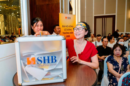 SHB - Nơi hơn 100.000 cổ đông đặt niềm tin, đồng hành cùng phát triển, bứt phá trong kỷ nguyên mới