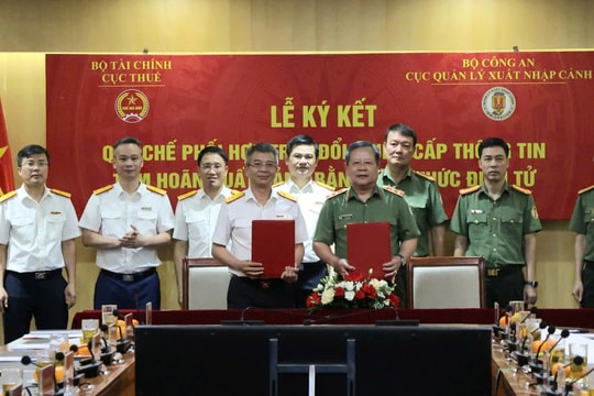 Thông tin tạm hoãn xuất cảnh sẽ được thực hiện bằng phương thức điện tử