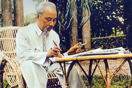 Học tập và làm theo tư tưởng, đạo đức, phong cách Hồ Chí Minh về báo chí cách mạng, gắn với nhiệm vụ thông tin tuyên truyền tại Tạp chí Thị trường Tài chính Tiền tệ