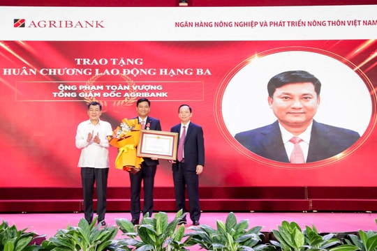 Hội nghị tuyên dương điển hình tiên tiến Agribank lần thứ VI và biểu dương “Nữ đoàn viên - Người lao động giỏi việc ngân hàng, đảm việc nhà” 2020-2025