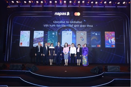 Chính thức ra mắt Thẻ đồng thương hiệu đầu tiên giữa NAPAS, Mastercard và các ngân hàng tại Việt Nam