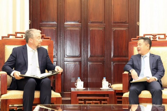 Phó Thống đốc Nguyễn Ngọc Cảnh tiếp Giám đốc Nhóm nước số 7 tại AIIB
