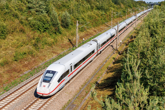 Ưu đãi lớn cho doanh nghiệp tham gia dự án đường sắt, siết chuyển nhượng vốn, tài sản hình thành sau đầu tư cho nước ngoài