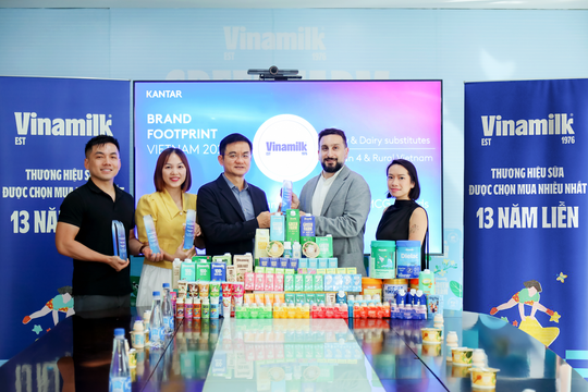 Top 10 thương hiệu sữa được chọn mua nhiều nhất Việt Nam: Có đến 5 nhãn hiệu cùng “nhà Vinamilk”