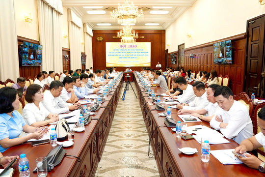 Xây dựng Quỹ tín dụng nhân dân  thực sự trở thành “bà đỡ” tài chính của nông dân và cộng đồng