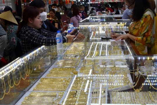 Ngày 14/11: Giá vàng trong nước giảm