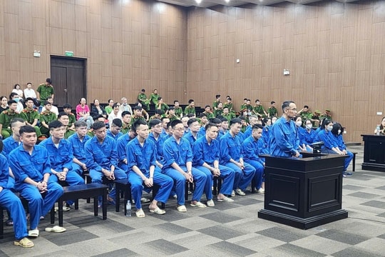 Xét xử băng nhóm đòi nợ bằng cách cắt ghép hình ảnh để bôi nhọ