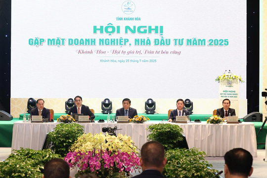 Vietcombank đồng hành cùng Hội nghị gặp mặt doanh nghiệp, nhà đầu tư năm 2025 “Khánh Hòa - Hội tụ giá trị, Đầu tư bền vững”
