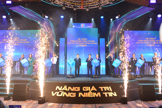 Ra mắt hệ thống công nghệ thông tin mới nhân kỷ niệm 25 năm hoạt động của thị trường chứng khoán Việt Nam