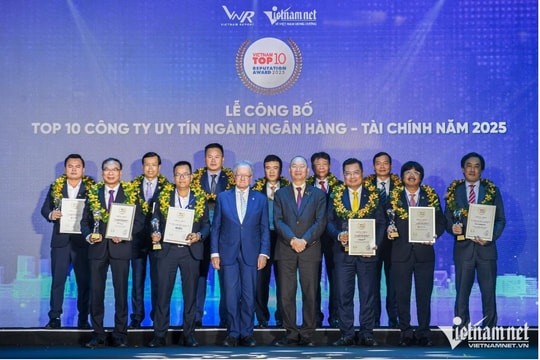 Công bố Top 50 Công ty Đại chúng uy tín và hiệu quả và Top 10 Công ty uy tín các ngành  năm 2025