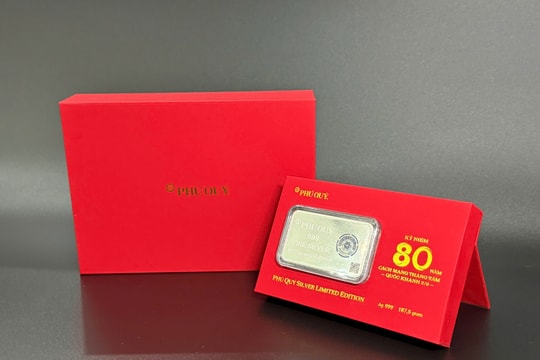 Bạc thỏi kỷ niệm 80 năm Cách mạng tháng 8 và Quốc khánh 2/9 của Phú Quý “cháy hàng” chỉ sau 8 tiếng mở bán