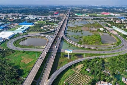 Khởi công, khánh thành hàng trăm công trình quy mô lớn ngày 19/8