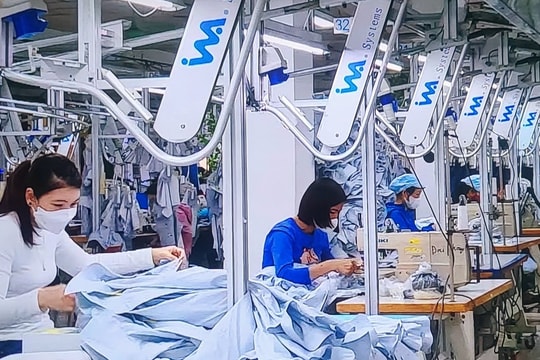 Lãi lớn giữa biến động thuế quan, doanh nghiệp dệt may có duy trì được “phong độ” nửa cuối năm?