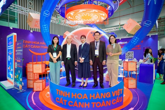Amazon Global Selling Vietnam tiếp sức cho các nhà sản xuất nội thất Việt Nam mở rộng toàn cầu tại VIFA ASEAN EXPO 2025