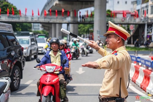 Phân luồng giao thông phục vụ Tổng duyệt Lễ kỷ niệm 80 năm Cách mạng Tháng Tám thành công và Quốc khánh 2/9