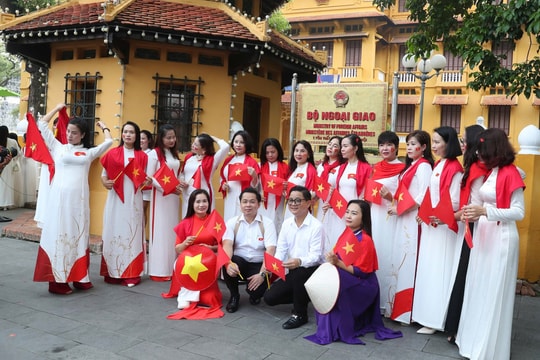 Thủ tướng Chính phủ chỉ đạo đẩy nhanh việc tặng quà Quốc khánh cho người dân