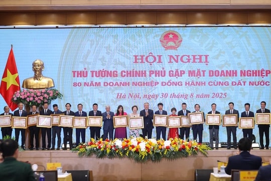 Thủ tướng gửi 3 thông điệp quan trọng sau 80 năm doanh nghiệp đồng hành cùng đất nước