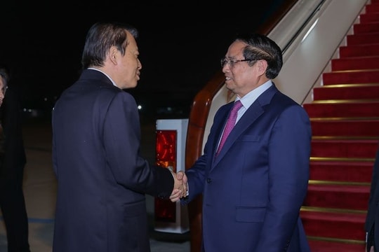 Thủ tướng Phạm Minh Chính tới Thiên Tân, bắt đầu chuyến công tác tại Trung Quốc