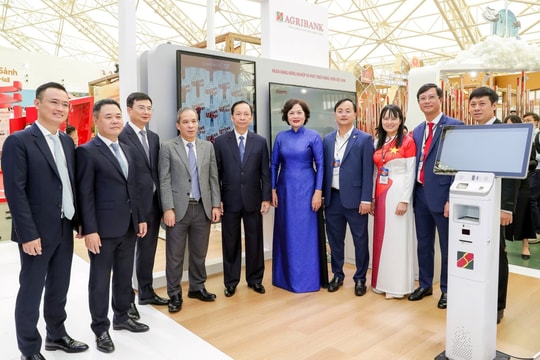 Agribank tiến tới phủ sóng Giải pháp Quầy giao dịch thông minh đến hơn 2.200 điểm giao dịch trên toàn quốc