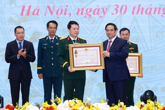MB đón nhận Huân chương Bảo vệ Tổ quốc hạng Nhất