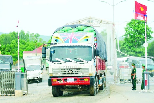 Tín dụng ngân hàng tiếp sức thương mại biên giới An Giang tăng trưởng mạnh