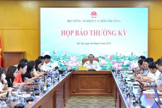 Xoay trục xuất khẩu nông lâm thủy sản