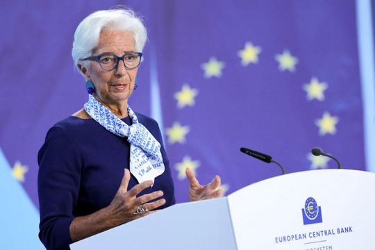 ECB giữ nguyên lãi suất ở mức 2%  trước thềm cuộc họp của FED vào tuần tới