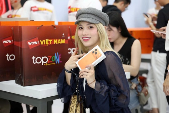 Khách Việt háo hức nhận iPhone 17 cùng ngày với thị trường Mỹ