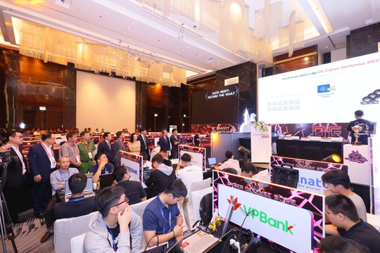 Đột phá chuyển đổi số ngành Ngân hàng: Dữ liệu là nền tảng, khách hàng là trung tâm