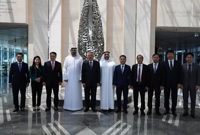 Phó Thống đốc Nguyễn Ngọc Cảnh tháp tùng Phó Thủ tướng Thường trực Chính phủ Nguyễn Hòa Bình làm việc với các nhà lãnh đạo cấp cao của UAE