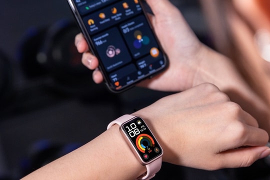 Samsung chăm sóc sức khỏe với thiết bị đeo thông minh (Smart Wearables)