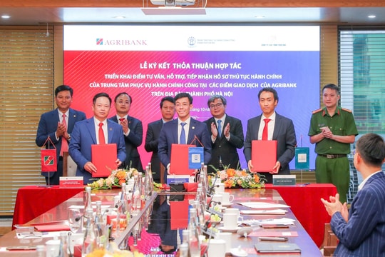 Agribank và Trung tâm Phục vụ Hành chính công Hà Nội hợp tác hỗ trợ người dân làm thủ tục hành chính tại điểm giao dịch ngân hàng